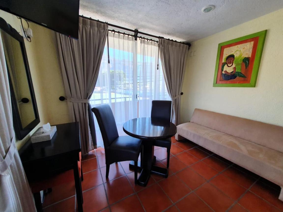 Suites Pancho Villas Bacalar - Lagoon View エクステリア 写真